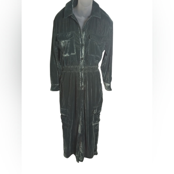 Universal Thread Green Velvet Cargo Jumpsuit Long Sleeve Utility Pockets Sz 6 - Picture 2 of 11